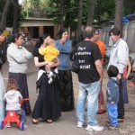 35-de-familii-de-romi-expulzati-din-franta-printr-o-decizie-a-instantei_size6