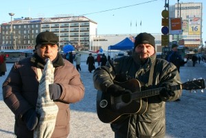 Cântăreti stradali la Turku, Finlanda