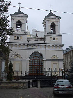 2011_11_chisinau_catolic