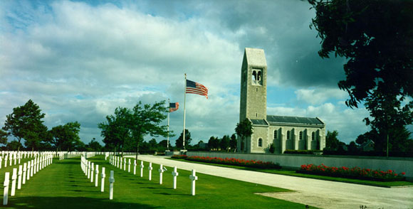 Cimitirul American din Britanny, Franta...4410 soldati americani au fost inmormintati acolo