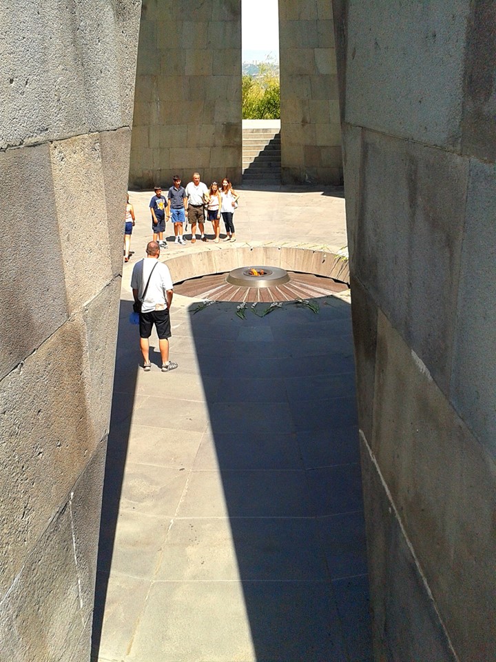 Monumentul genocidului impotriva armenilor, Erevan